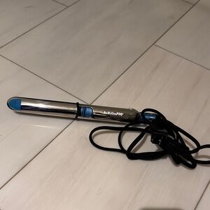 The BaBylissPRO Titanium Prima3000